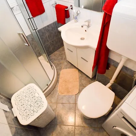 Anja Apartament *